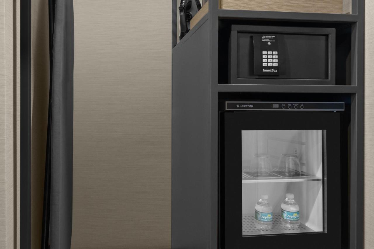 Ac By Marriott Miami Dadeland Hotel 4*